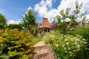 Photo 37- click for photo gallery